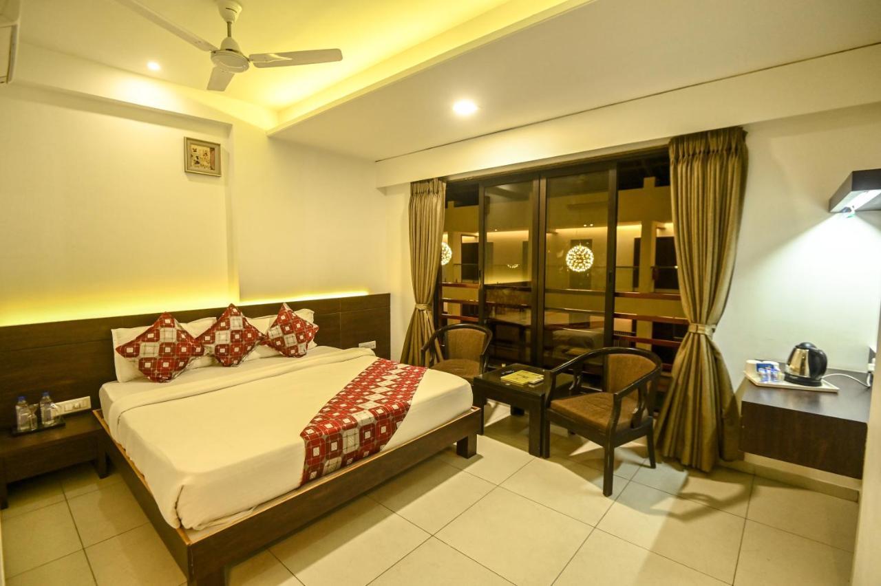 The Divine Resort Somnāth Esterno foto
